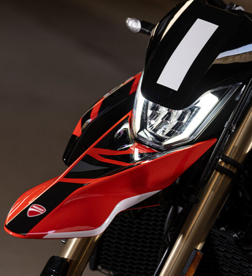 Ducati-Hypermotard-Mono-DWP24-Overview-carouse-imgtxt-677×740-04